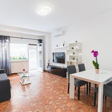 Domus Leo Roma Apartment Exterior photo
