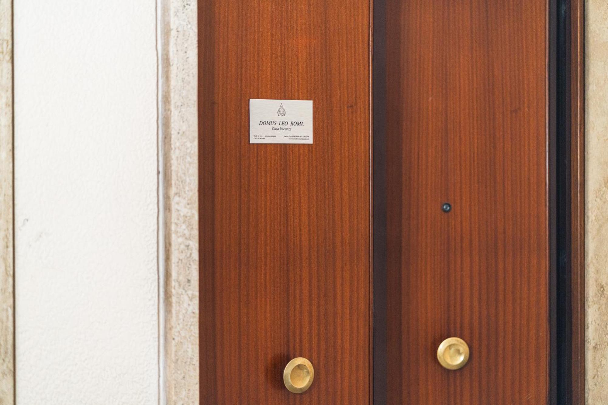 Domus Leo Roma Apartment Exterior photo